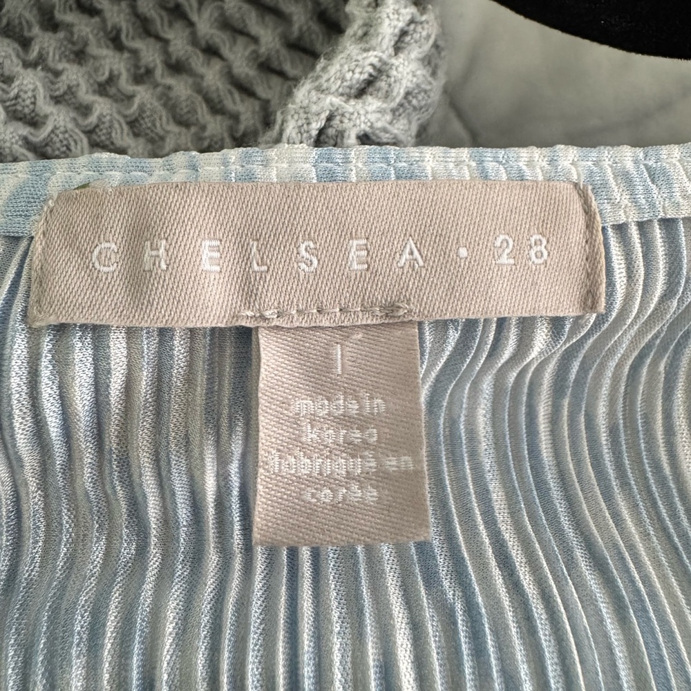 Chelsea28 Textured Blue Top - Picture 4 of 8